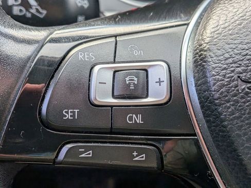 Used 2018 Volkswagen Atlas SE AWD/4WD image 20