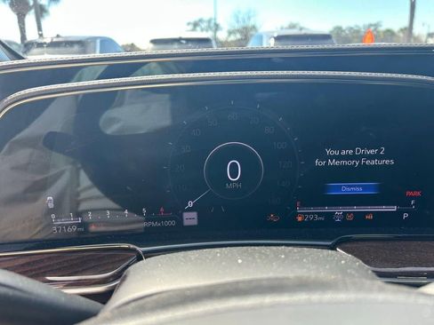 Certified 2023 Cadillac Escalade ESV Sport Platinum image 15