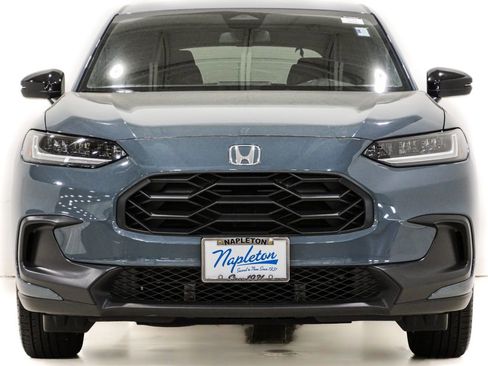 Used 2025 Honda HR-V Sport image 2