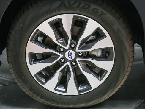 Used 2024 Subaru Outback Limited AWD/4WD image 9