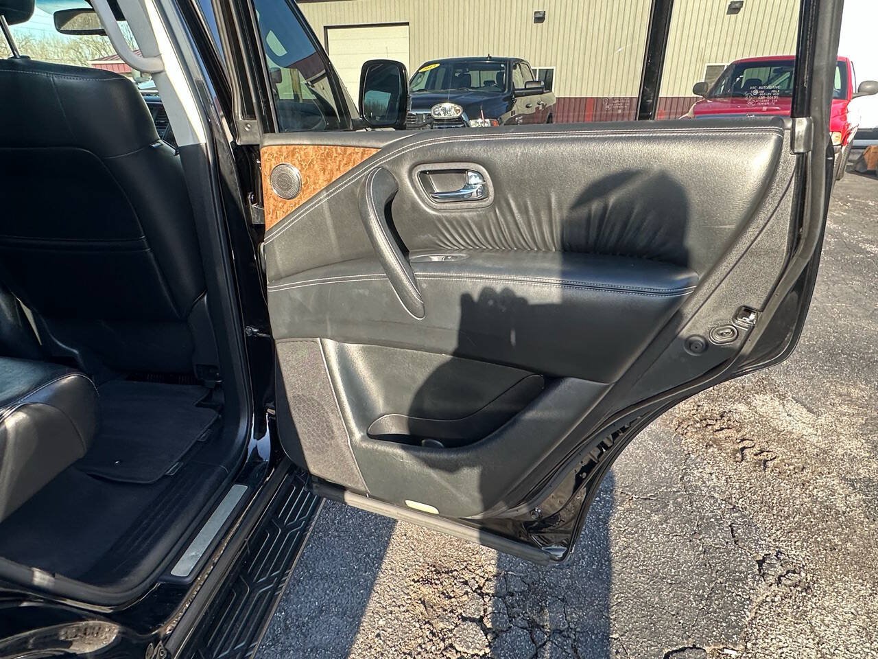 Used 2016 INFINITI QX80 4WD image 27