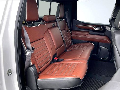 Used 2024 GMC Sierra 1500 Denali Ultimate image 28