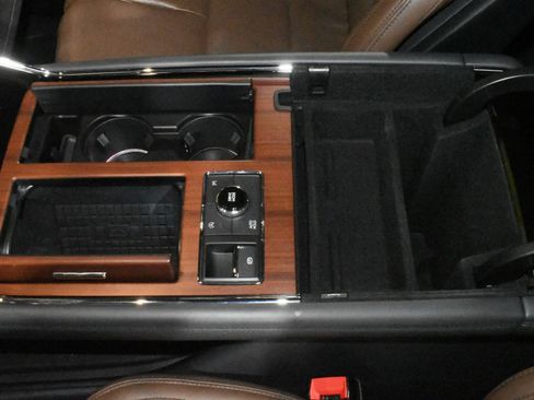 Used 2023 Lincoln Navigator Reserve image 40