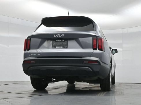 Certified 2023 Kia Sorento LX FWD image 52