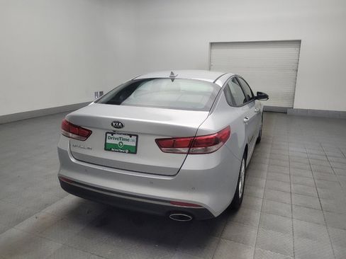 Used 2018 Kia Optima LX image 9