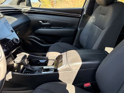 Used 2022 Hyundai Santa Cruz SE image 24