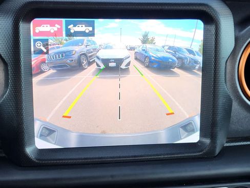 Used 2021 Jeep Gladiator Mojave AWD/4WD image 29
