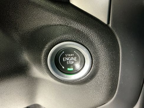 Used 2020 Chevrolet Silverado 2500 LT w/ All Star Edition image 40