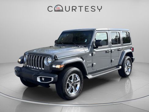 Used 2023 Jeep Wrangler Sahara w/ Cold Weather Group image 4