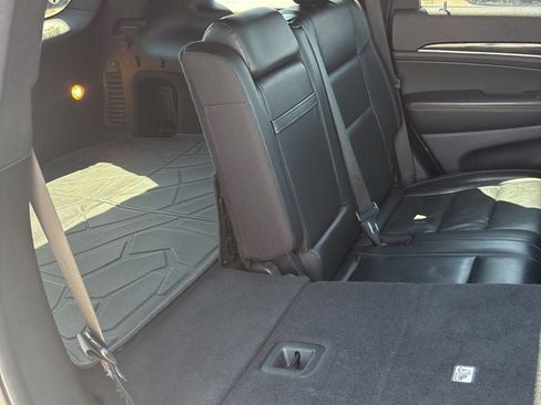 Used 2016 Jeep Grand Cherokee Limited 75th Anniversary AWD/4WD image 33