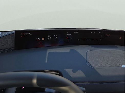 New 2025 Lincoln Navigator Reserve AWD/4WD image 18