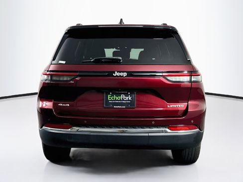 Used 2024 Jeep Grand Cherokee Limited AWD/4WD image 7