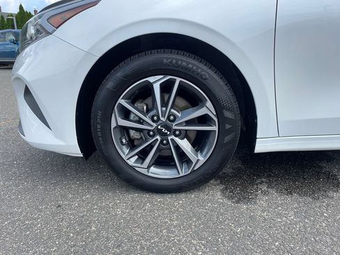 Used 2024 Kia Forte LXS FWD image 24