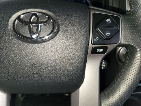 Used 2018 Toyota 4Runner Limited AWD/4WD image 26