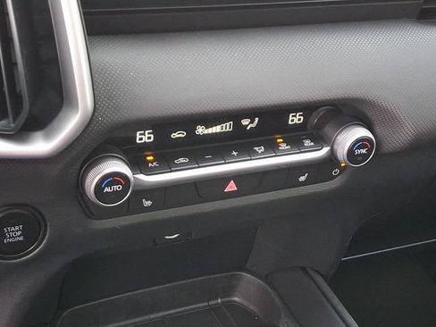 Used 2025 MAZDA CX-50 AWD 2.5 S w/ Premium Package image 19