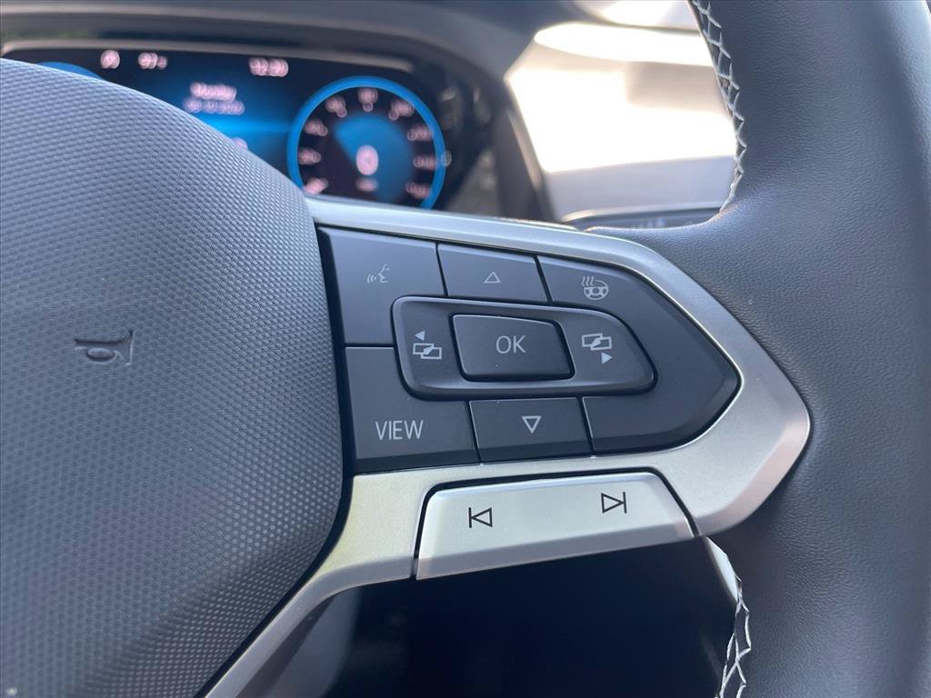 New 2026 Volkswagen Atlas Cross Sport SE FWD image 19