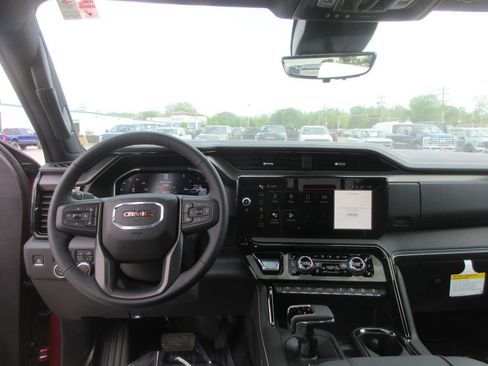 New 2026 GMC Sierra 1500 AT4X w/ LPO, Black Badging Package AWD/4WD image 16