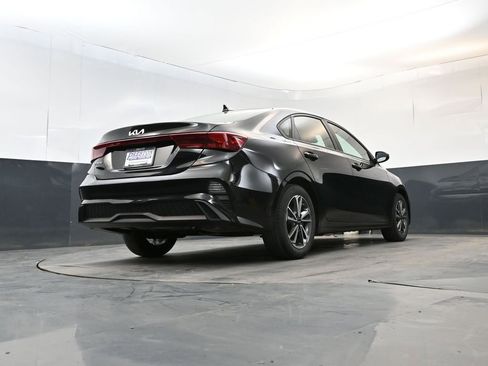 Used 2023 Kia Forte LXS w/ LXS Technology Package FWD image 23