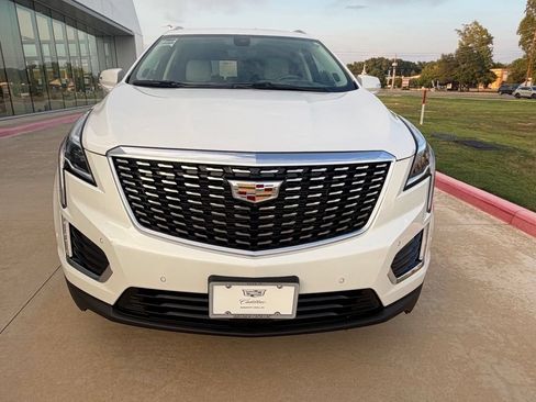 Used 2023 Cadillac XT5 Premium Luxury w/ Technology Package FWD image 8