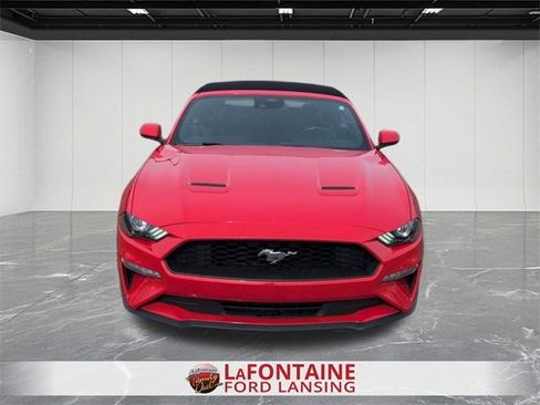 Used 2023 Ford Mustang Convertible image 8
