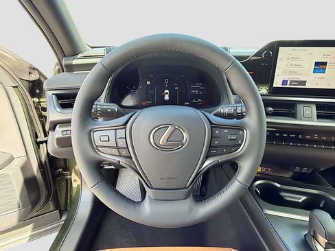 New 2026 Lexus UX 300h FWD image 39