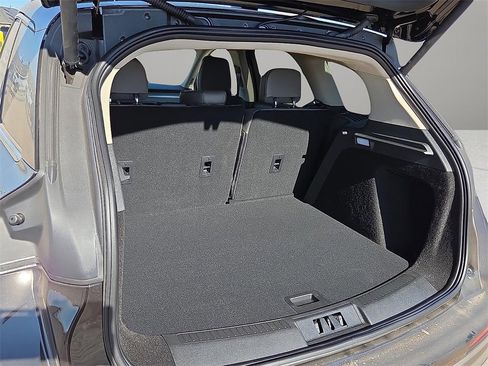 New 2026 Lincoln Corsair Premiere image 8