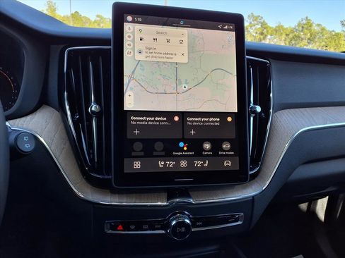 New 2026 Volvo XC60 B5 Plus w/ Protection Package Premier image 15