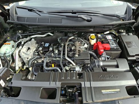 Used 2025 Nissan Kicks SR AWD/4WD image 27