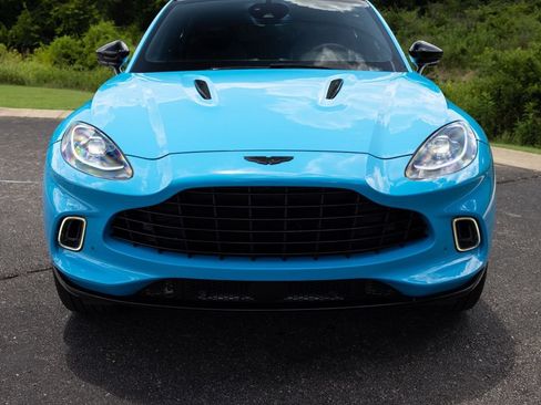Used 2021 Aston Martin DBX AWD/4WD image 12