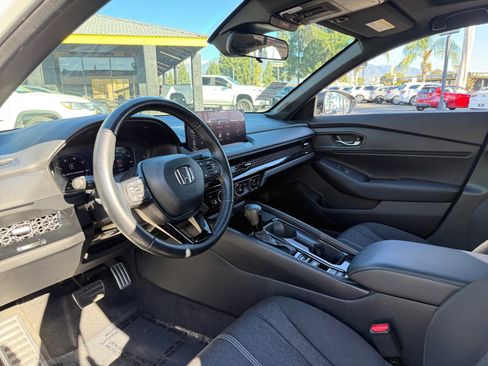 Used 2025 Honda Accord Sport image 15