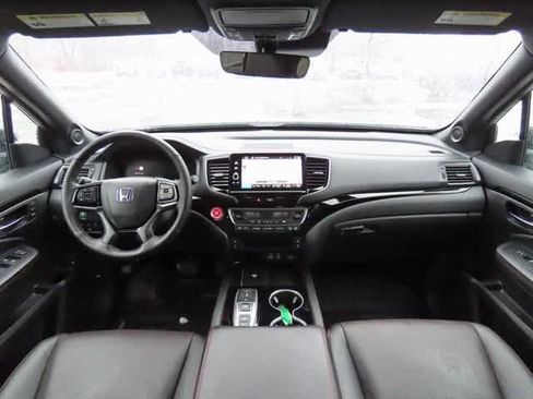 Used 2024 Honda Ridgeline Black Edition image 18