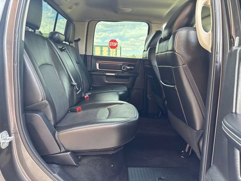 Used 2014 RAM 2500 Laramie w/ Protection Group AWD/4WD image 17
