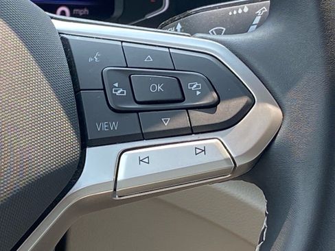 Certified 2023 Volkswagen Atlas SE w/ Panoramic Sunroof Package AWD/4WD image 8