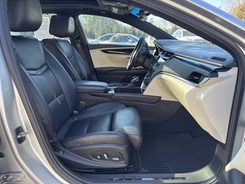 Used 2013 Cadillac XTS Platinum image 8