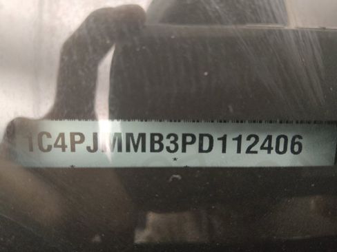 Used 2023 Jeep Cherokee Altitude Lux image 33