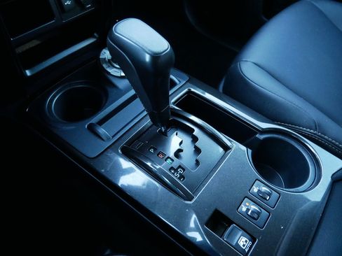 Used 2023 Toyota 4Runner 40th Anniversary SE image 24