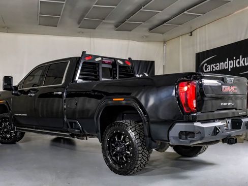 Used 2022 GMC Sierra 2500 Denali w/ Denali Ultimate Package AWD/4WD image 10