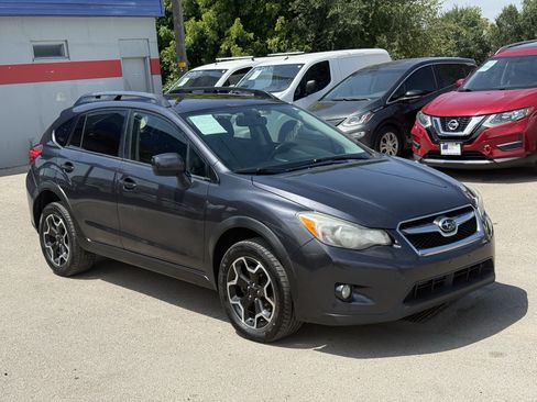 Used 2014 Subaru Crosstrek 2.0i Limited AWD/4WD image 2
