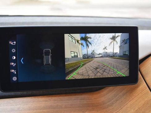 Used 2018 BMW i3 image 61