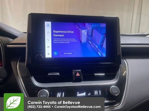 Used 2025 Toyota Corolla Cross XLE image 18