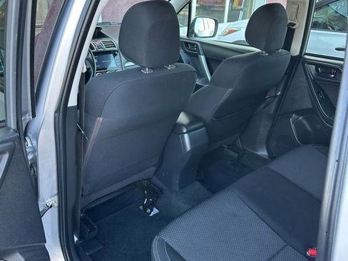 Used 2018 Subaru Forester 2.5i Premium image 13