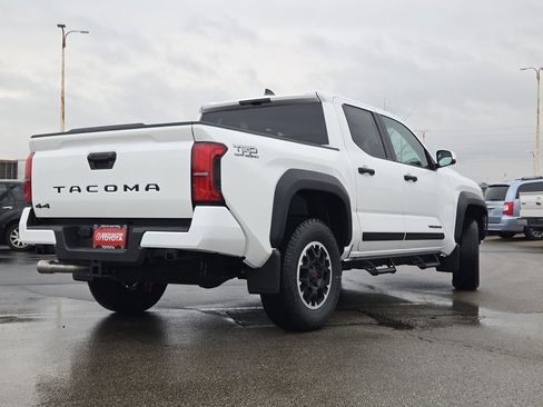 New 2026 Toyota Tacoma TRD Off-Road AWD/4WD image 23