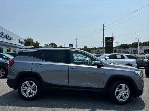 Certified 2020 GMC Terrain SLE w/ Driver Convenience Package AWD/4WD image 4