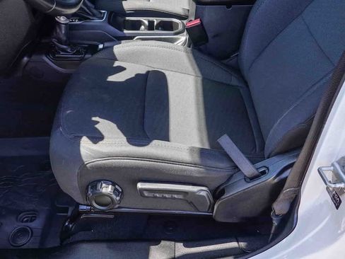 Certified 2022 Jeep Gladiator Sport image 20