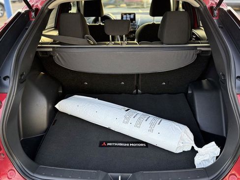 Used 2023 Mitsubishi Eclipse Cross LE image 9