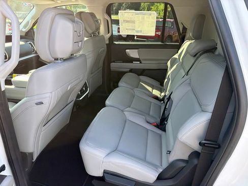 New 2027 Ford Expedition Max Active AWD/4WD image 12