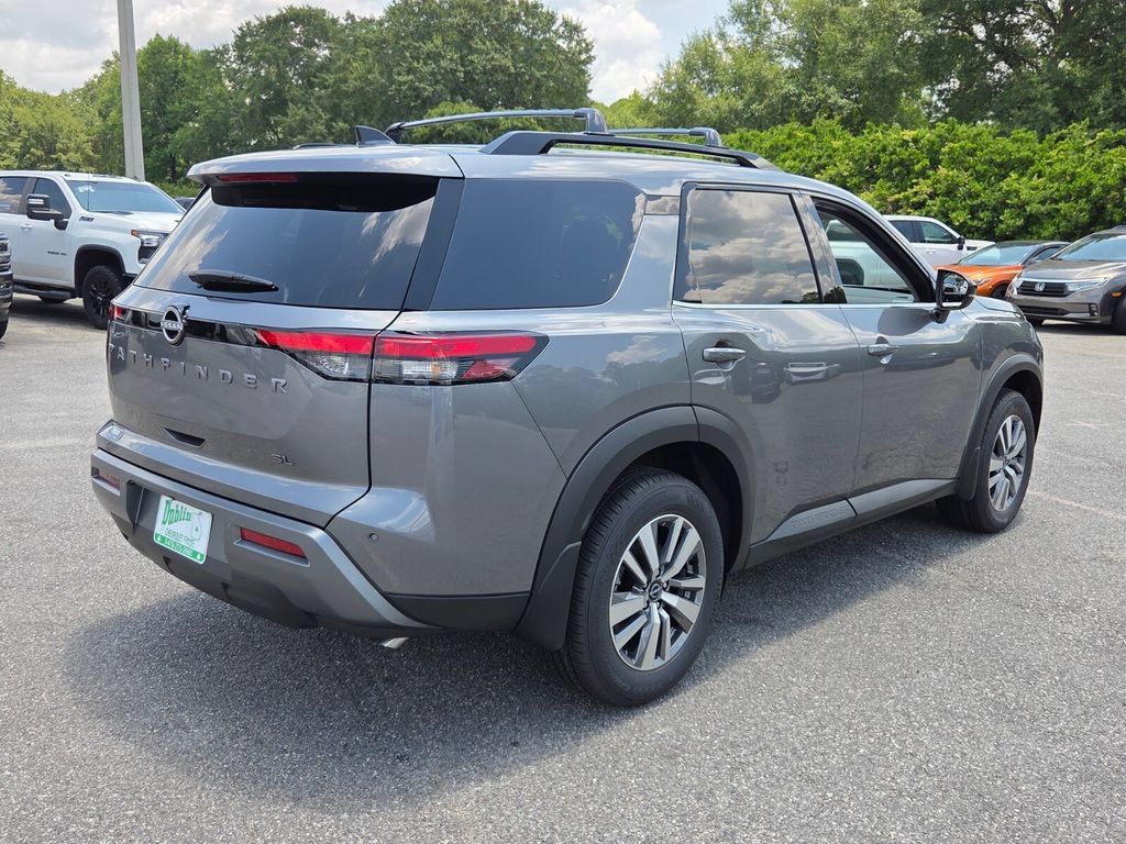New 2026 Nissan Pathfinder SL FWD image 10