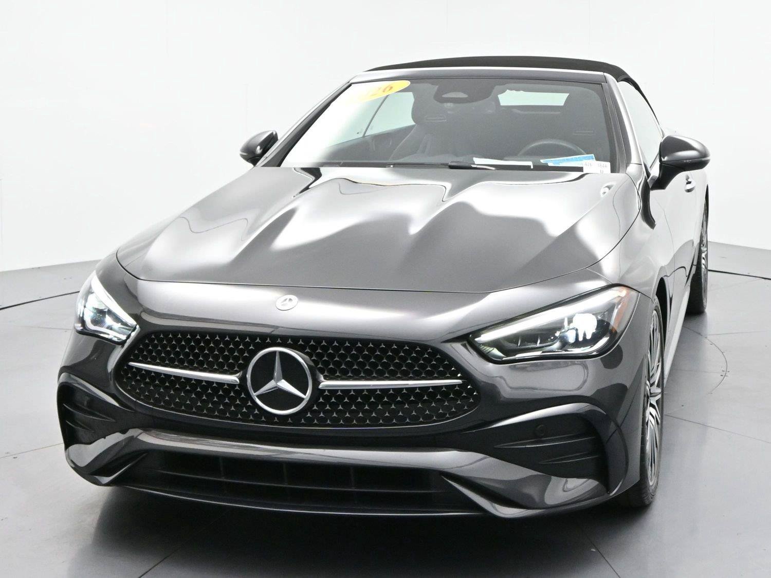 Used 2026 Mercedes-Benz CLE 300 4MATIC Cabriolet image 2