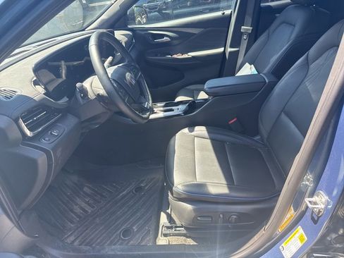 Used 2025 Buick Envista Sport Touring w/ Convenience I Package FWD image 5