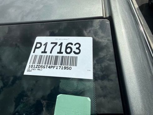 Used 2023 Chevrolet Malibu LT image 2